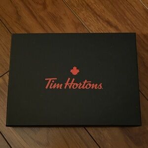 Tim Hortons Passport and Luggage Tag  Gift Set